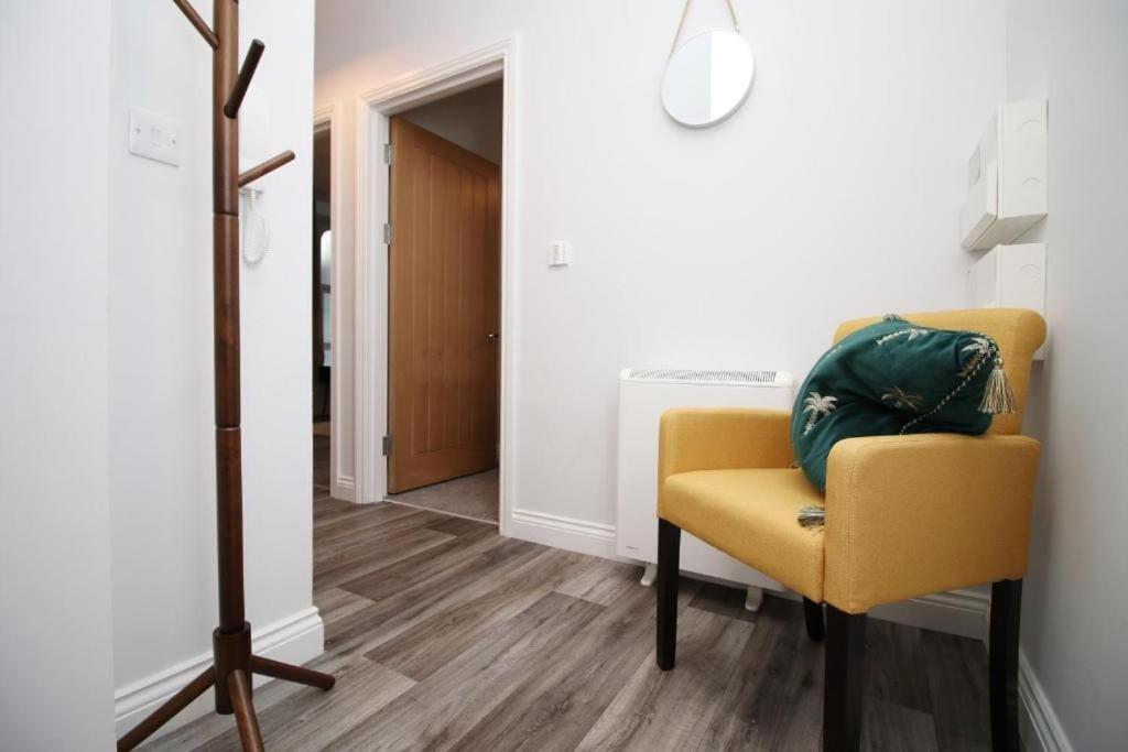 Chapel Apartment 6 By Mgroupsa Σουόνσι Εξωτερικό φωτογραφία